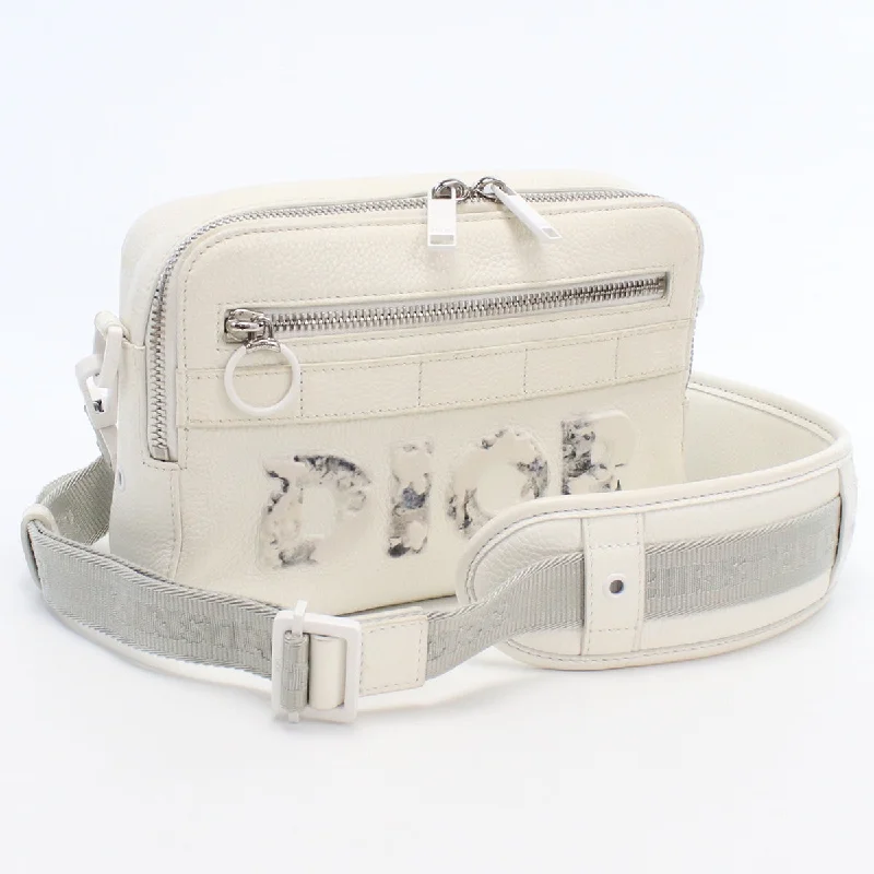 Christian Dior 1SFPO101YWM_H19E Shoulder Bag white leather