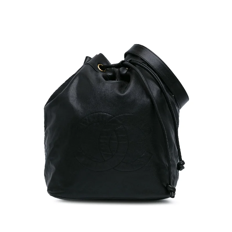 Chanel CC Lambskin Drawstring Sling Backpack (SHG-SPiSxt)