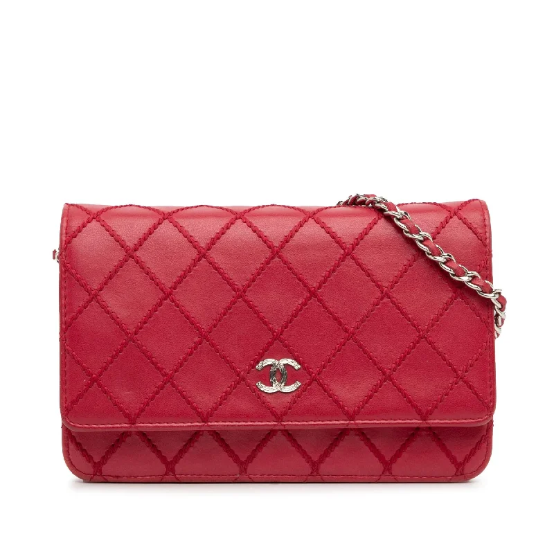 Chanel CC Lambskin Wild Stitch Wallet on Chain (SHG-XCKcTY)