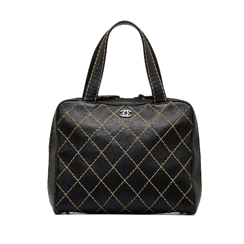 Chanel Cc Wild Stitch Handbag (SHG-fSzRiQ)