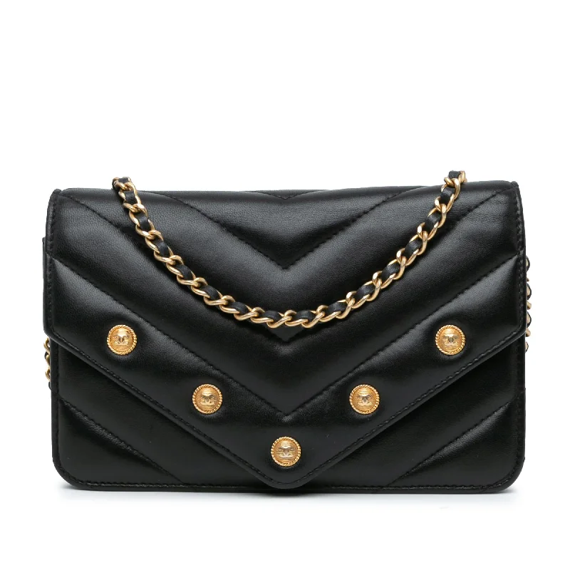 Chanel Chevron Lambskin Button Wallet On Chain (SHG-pnpkKQ)