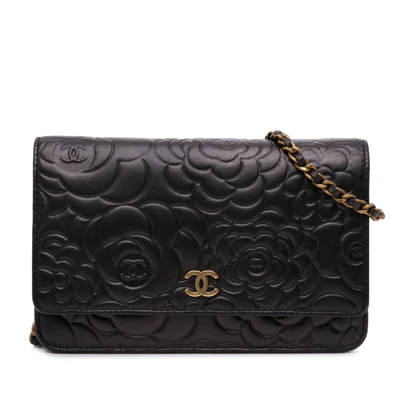 Chanel Lambskin Camellia Wallet On Chain (SHG-uwF0Rj)