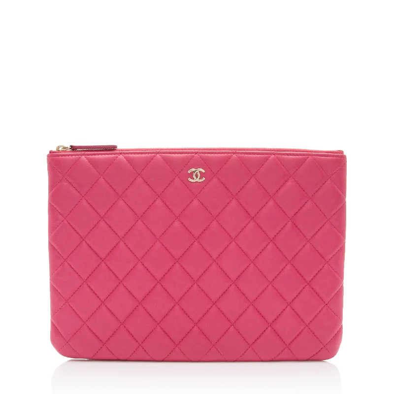 Chanel Lambskin Medium O-Case (SHF-RsJ4rh)