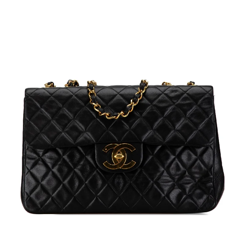 Chanel Maxi Classic Lambskin Single Flap (SHG-kQKahZ)