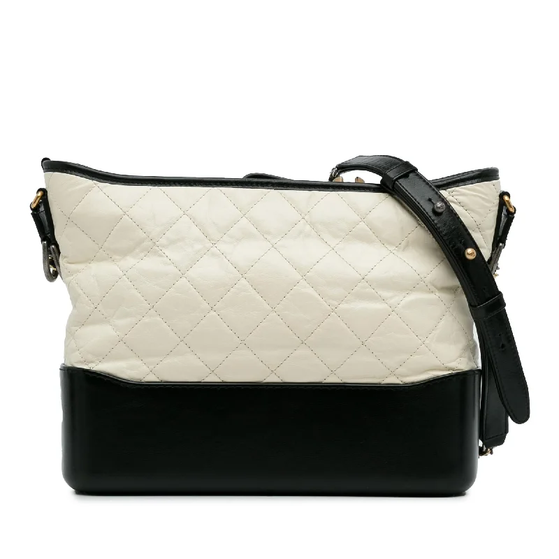 Chanel Medium Lambskin Gabrielle Crossbody (SHG-KtUNWl)