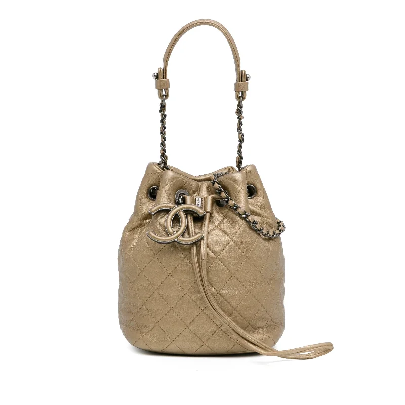 Chanel Metallic CC Charm Bucket Bag (SHG-93xcUo)