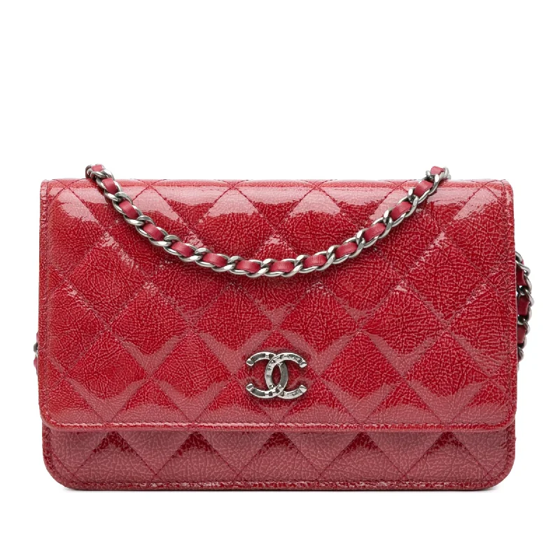 Chanel Paris Dallas CC Patent Goatskin Wallet on Chain (SHG-vrlUi1)