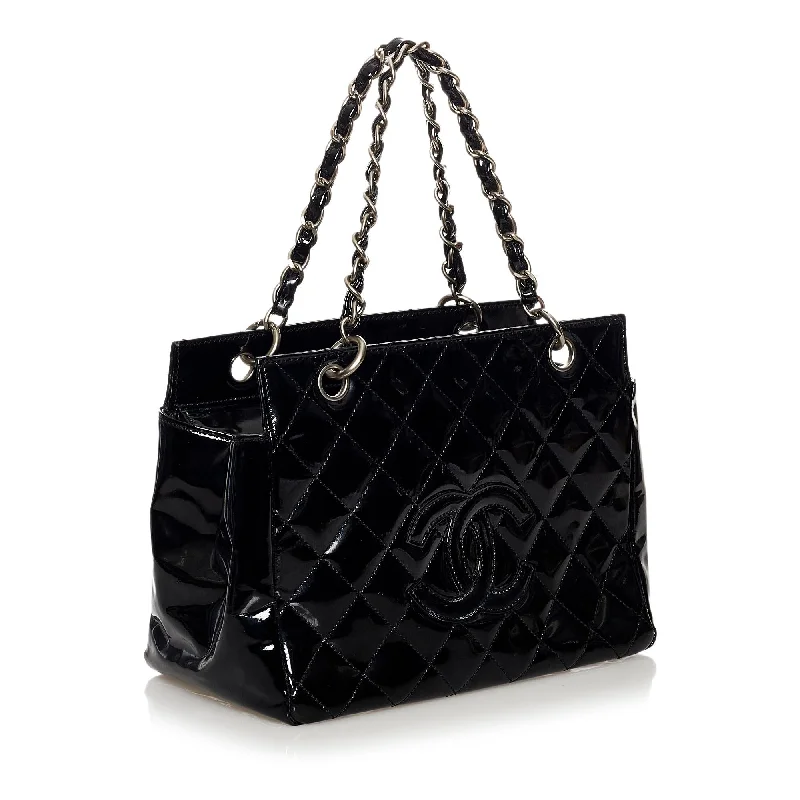 Chanel CC Matelasse Patent Leather Handbag (31017)