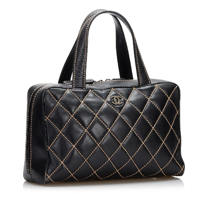 Chanel CC Wild Stitch Handbag (Dj8rWv)