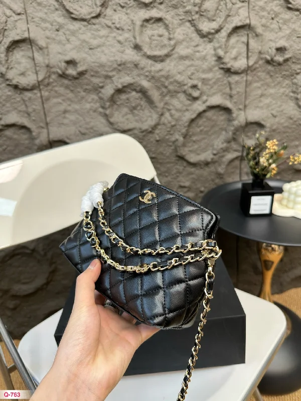 Chanel Handheld Banquet Bag shoulder bag crossbody bag