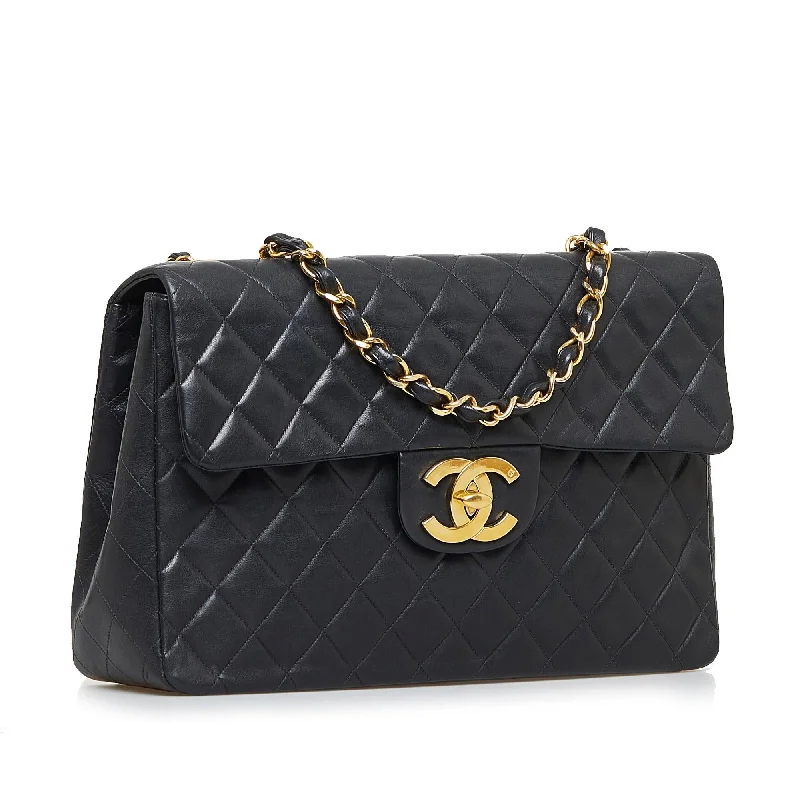 Chanel Maxi Classic Lambskin Single Flap (75P0CA)