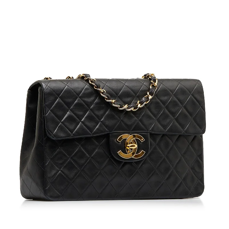 Chanel Maxi Classic Lambskin Single Flap (7MuYXe)