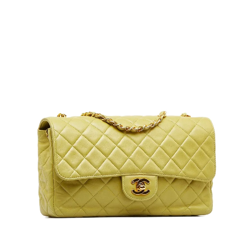 Chanel Medium Classic Lambskin Single Flap (aqydrY)