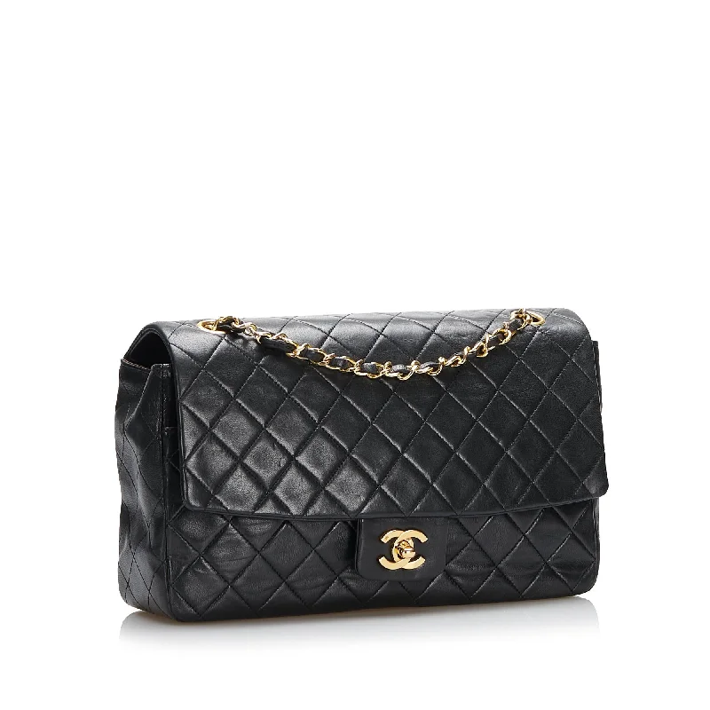 Chanel Medium Classic Lambskin Single Flap (wsGGOz)