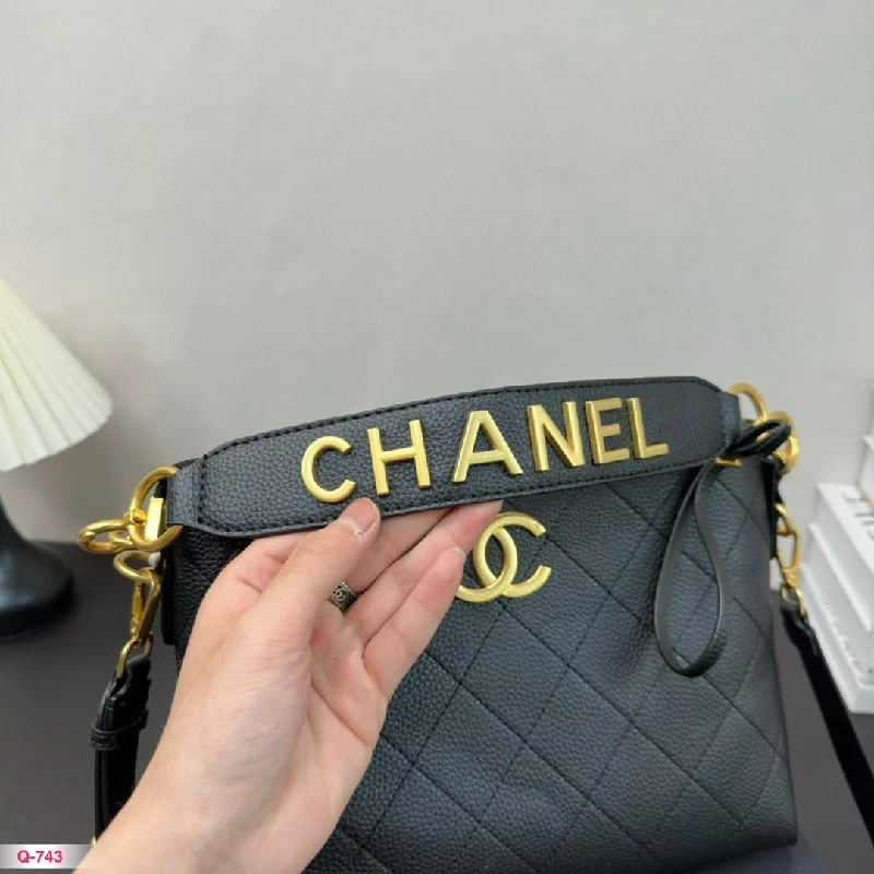 Vintage Chanel shoulder bag handbag crossbody bag