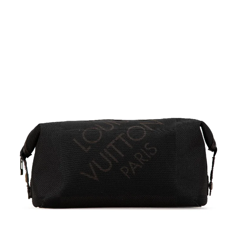 Louis Vuitton Damier Geant Albatross Toiletry Pouch (SHG-5K1GqK)