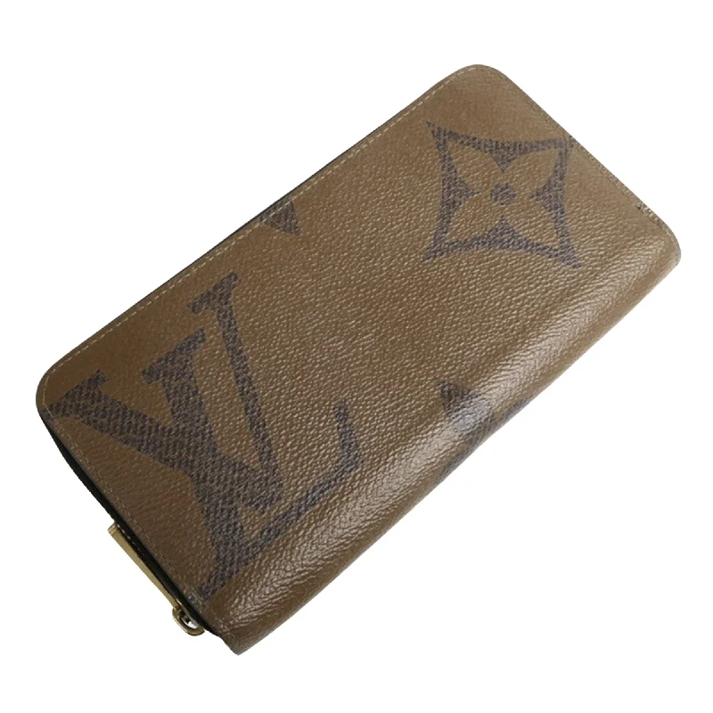 LOUIS VUITTON Zippy wallet